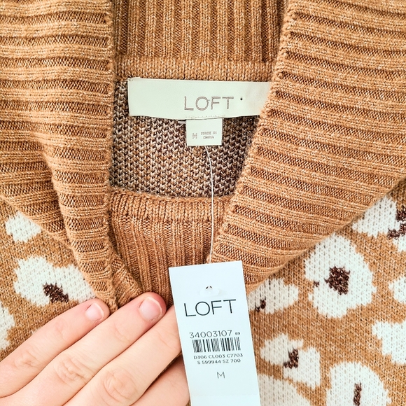 NWT LOFT Sparkling Gold Leopard Print Mock Neck Thick + Stretchy + Soft Sweater - Picture 4 of 8